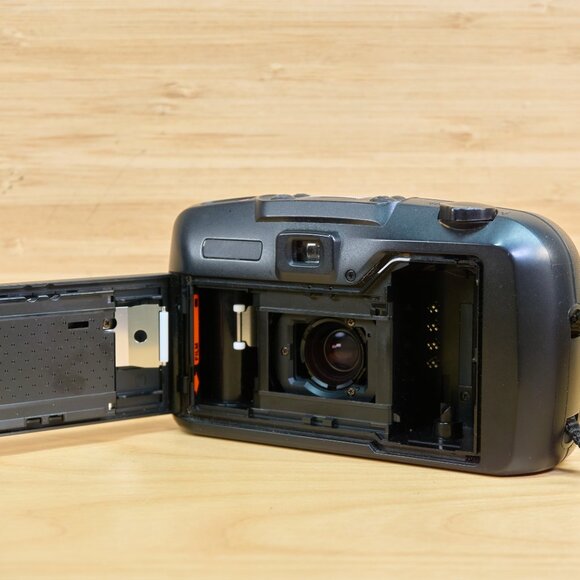 Pentax Espio 838 Point and Shoot 35mm Film Camera - Picture 8 of 8